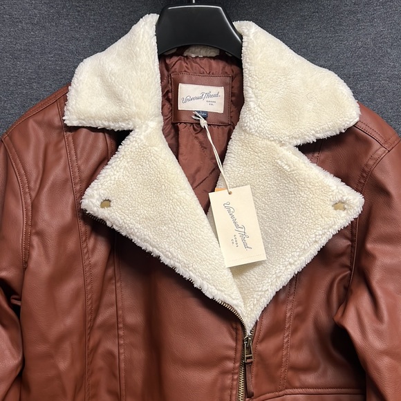 NWT - Universal Thread Women's Oversized Faux Leather Moto Jacket, Brown - Large - Picture 7 of 10